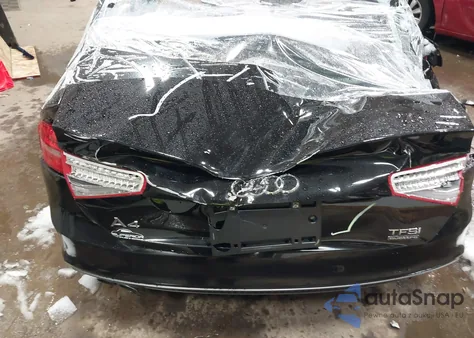 2016 Audi A4 2.0T Komfort Plus из США, поврежденный, VIN WAUDFCFL0GN008404